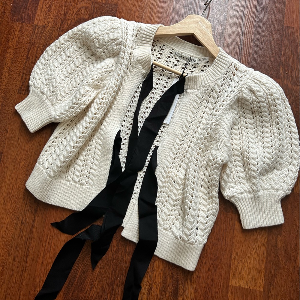 NWT Alice + Olivia Kitty Puff Sleeve Cardigan Sweater XS - Picture 10 of 17